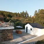 Casa De Baixo Daire *