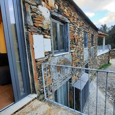 Casa De Baixo * Arouca