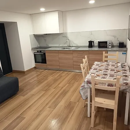 Casa De Baixo * Arouca